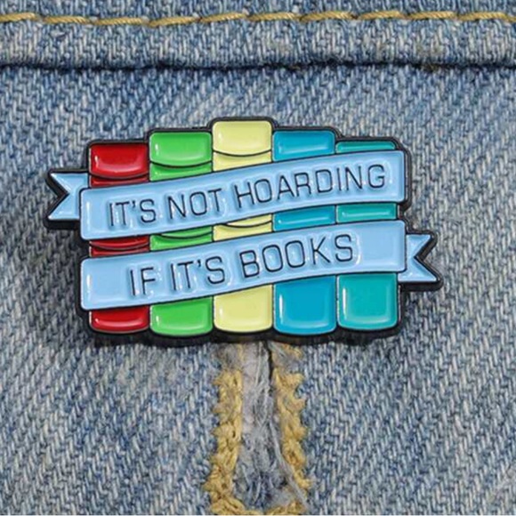 Book Lovers Pin‎ - Picture 1 of 2